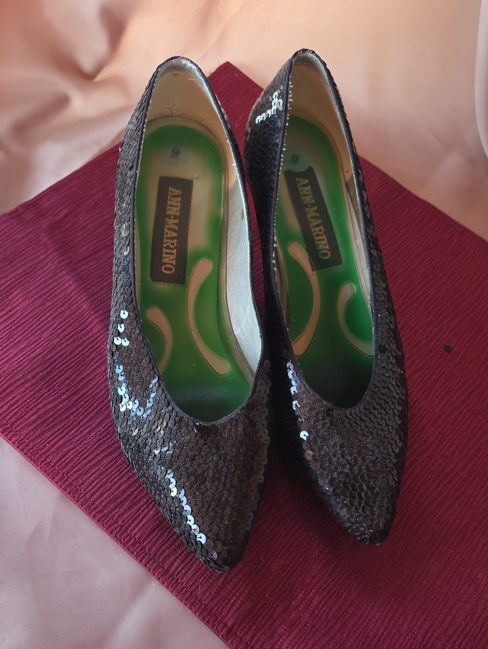 Ann Marino Black Sequin Pointed-Toe Kitten Heels/Pumps